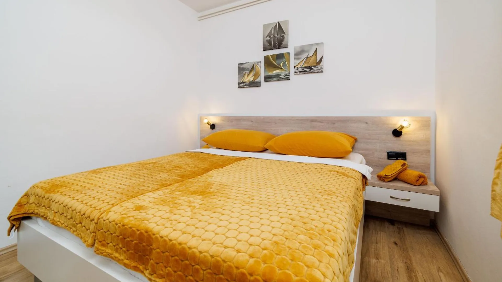 Apartments Iva Crikvenica