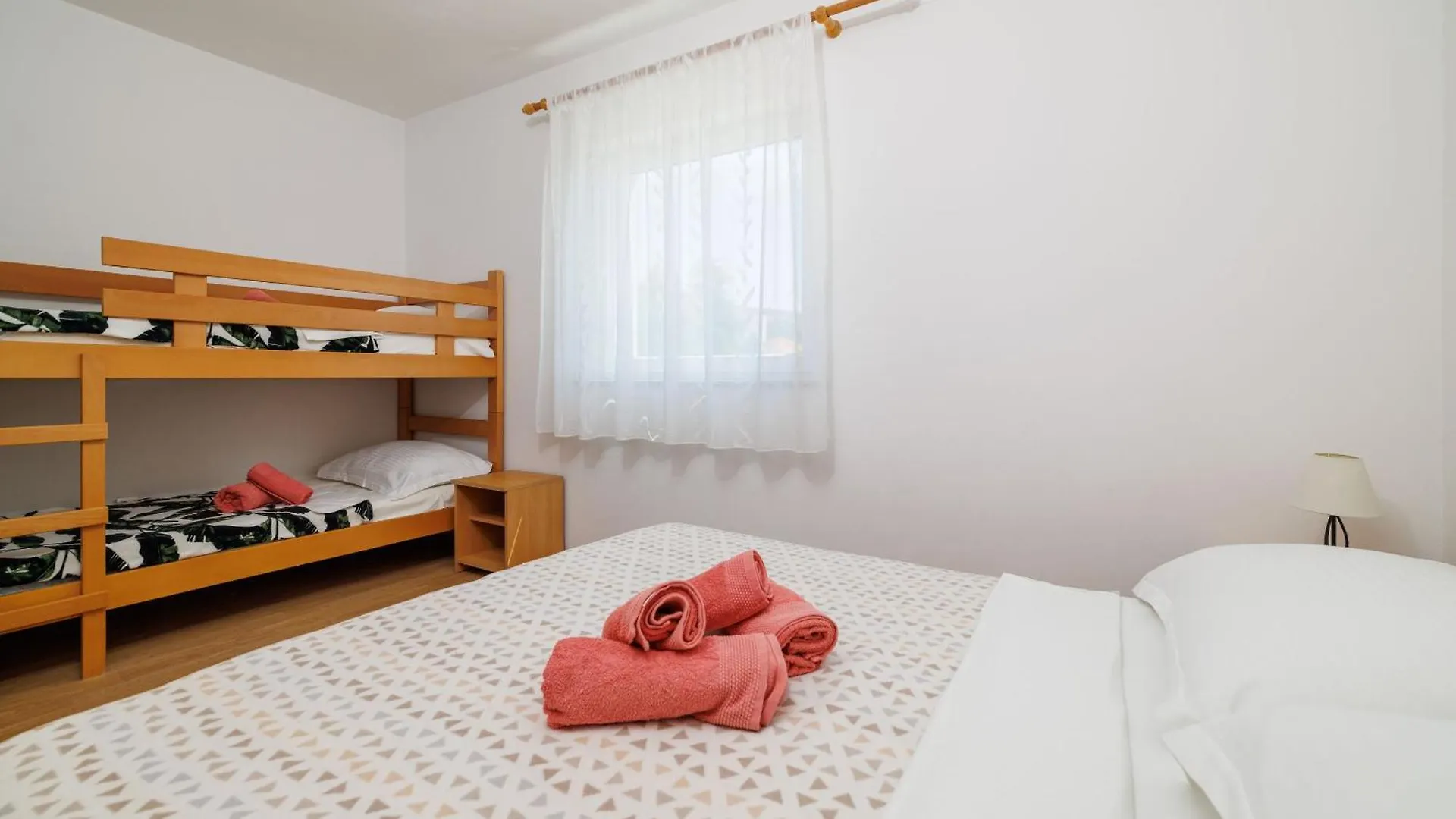 Apartments Iva Crikvenica 0*,